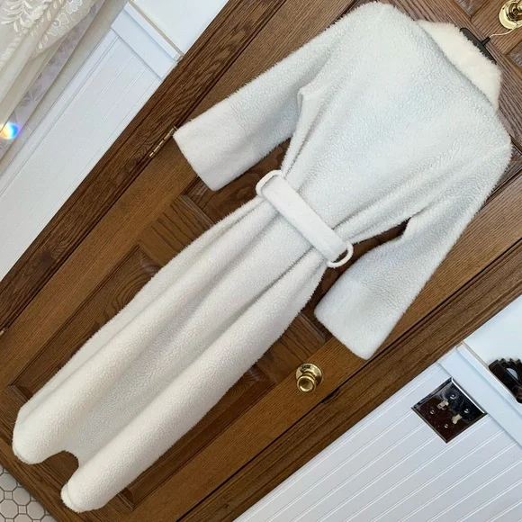Vintage Sears Fuzzy Robe - Picture 5 of 12